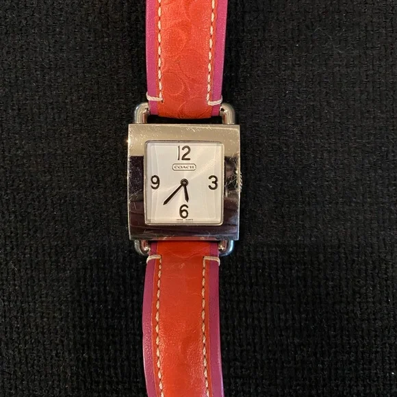 Coach Watch - Picture 5 of 7